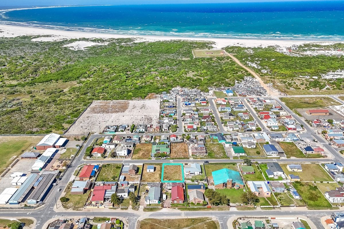 Discover an opportunity to build your vision in Struisbaai North! - Photo 2