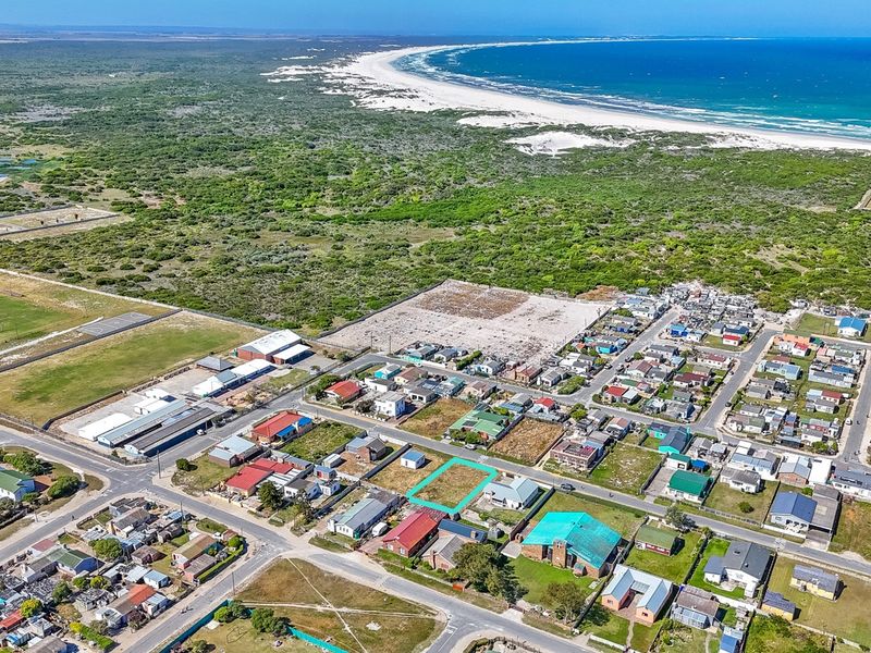 Discover an opportunity to build your vision in Struisbaai North! - Photo 3