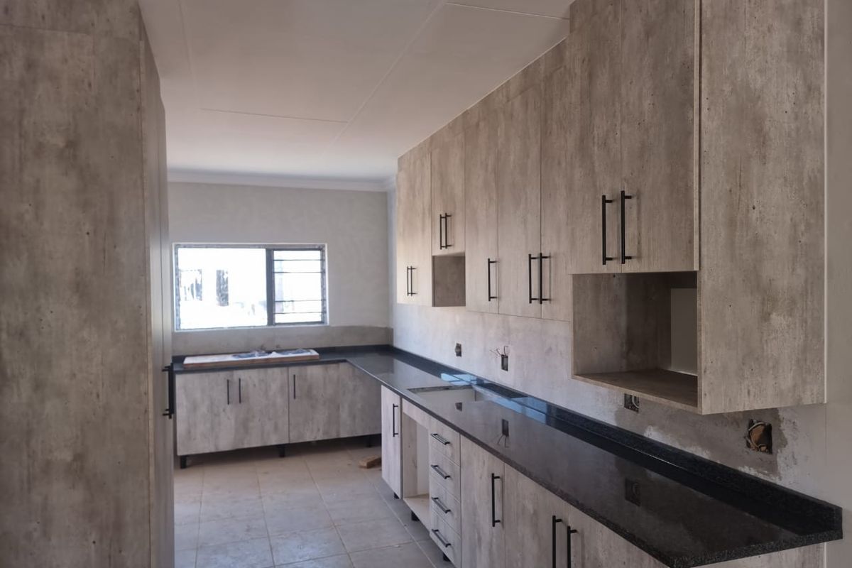 Exciting New Development in Waterval East – With all Costs Included - Photo 5