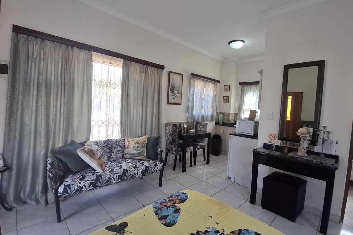 Neat Bachelor unit to rent - Photo 3