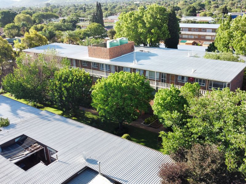 Modern Two-Bedroom Home with Prepaid Electricity - Photo 2