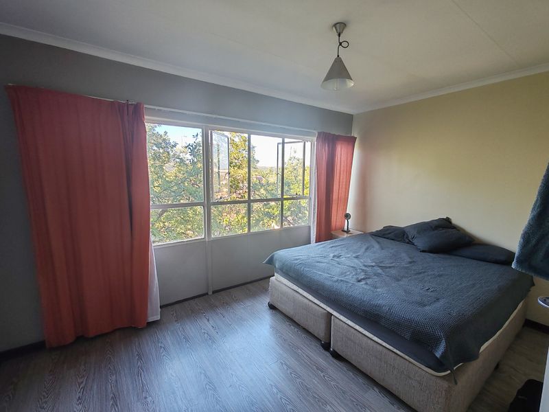 Modern Two-Bedroom Home with Prepaid Electricity - Photo 5