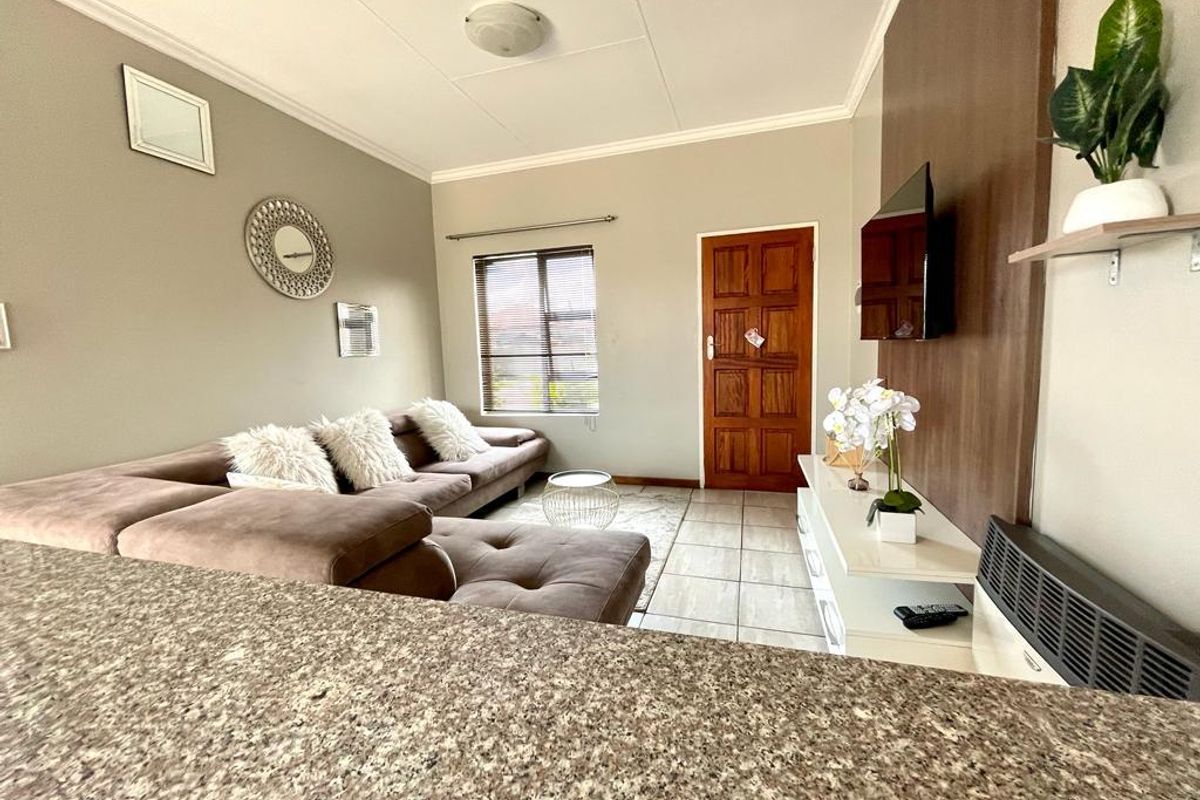 Neat as a pin three bedroom townhouse for sale in Trichardt - Photo 5