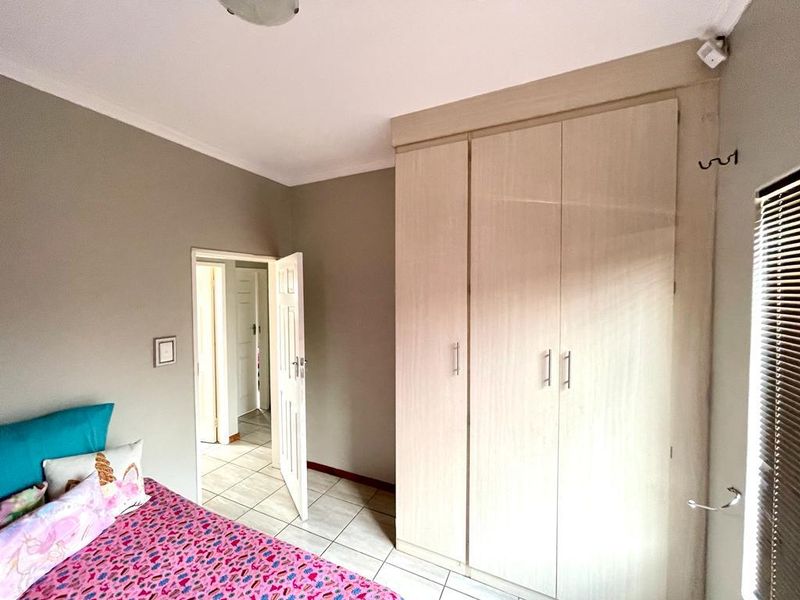 Neat as a pin three bedroom townhouse for sale in Trichardt - Photo 10