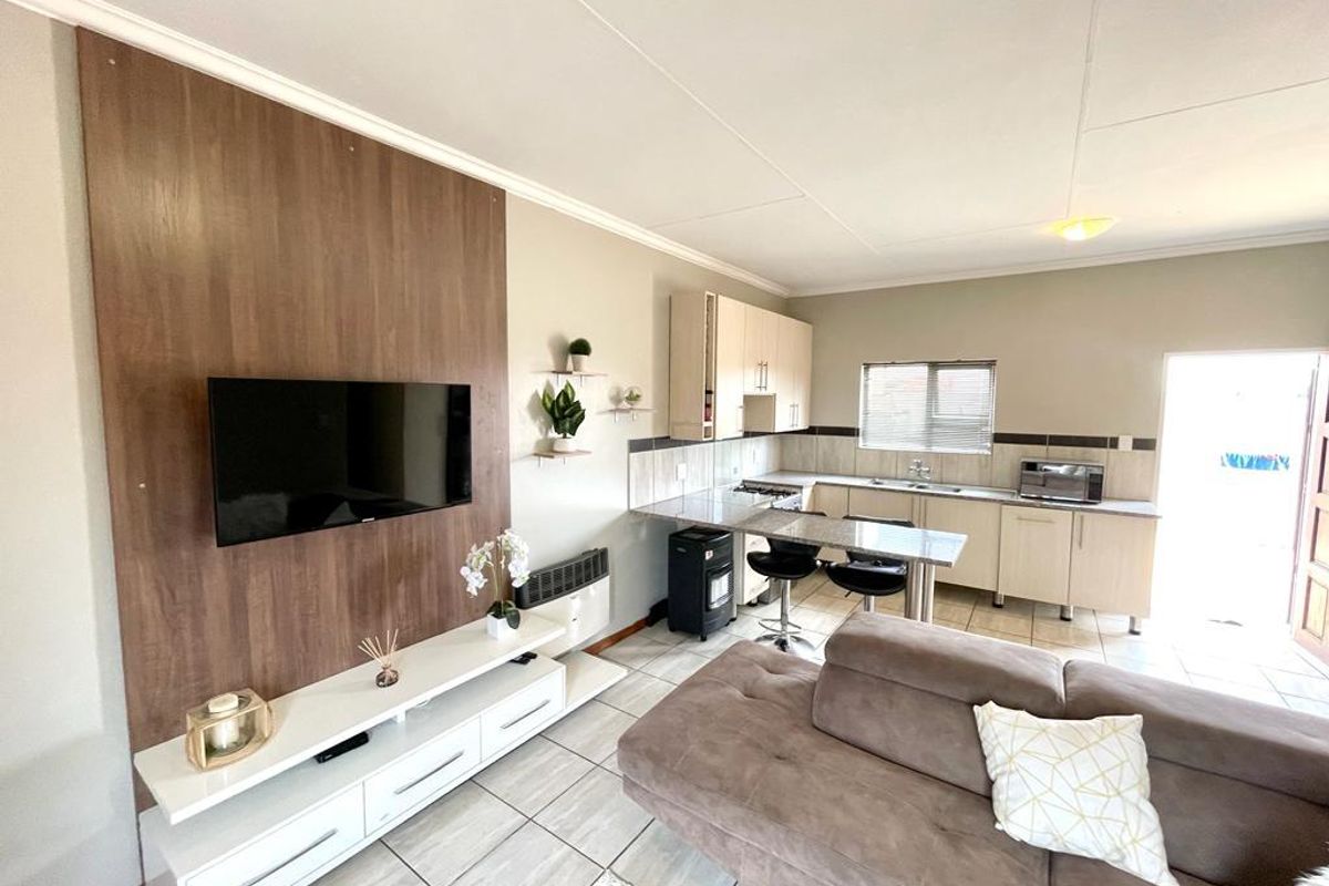 Neat as a pin three bedroom townhouse for sale in Trichardt - Photo 3