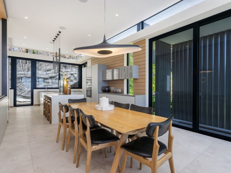 Luxury Redefined: 4-Level Home on Cape Town’s Iconic Atlantic Seaboard - Photo 7