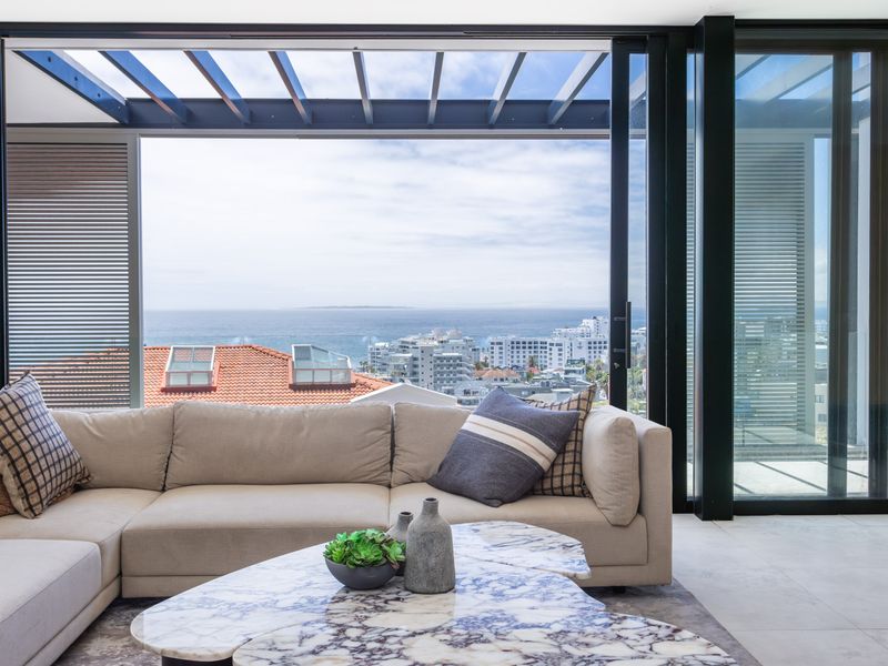 Luxury Redefined: 4-Level Home on Cape Town’s Iconic Atlantic Seaboard - Photo 2