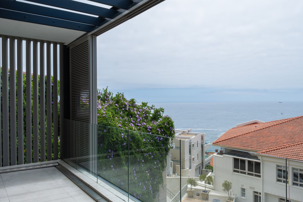 Luxury Redefined: 4-Level Home on Cape Town’s Iconic Atlantic Seaboard - Photo 4