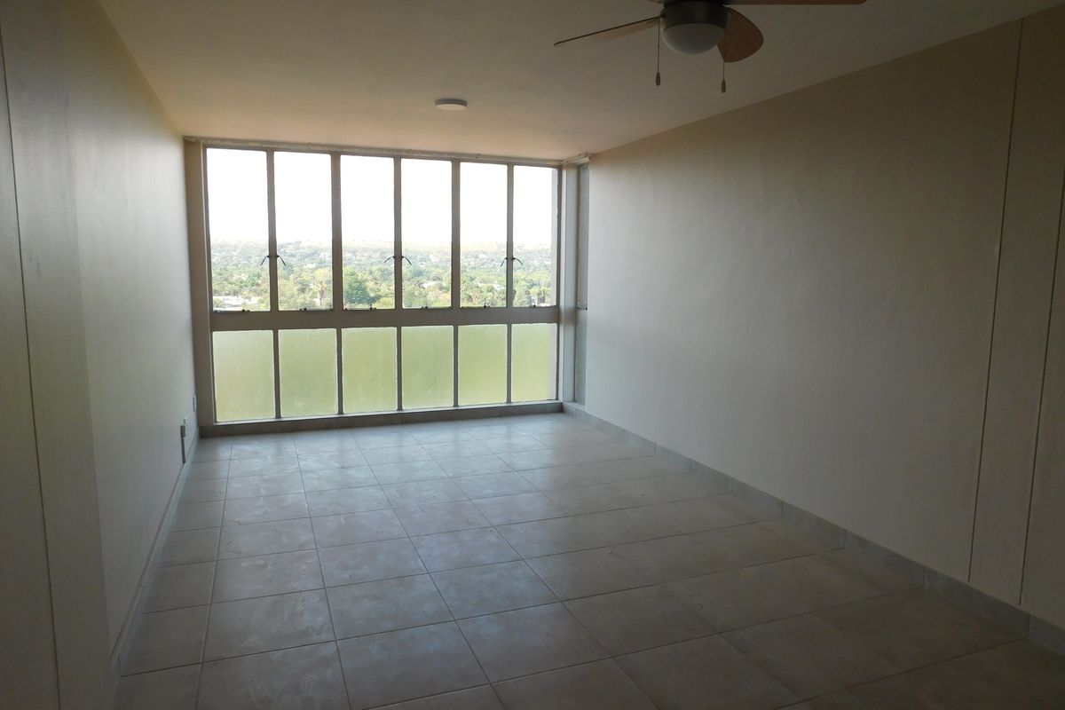 Newly Renovated in Kilner Park. - Photo 2