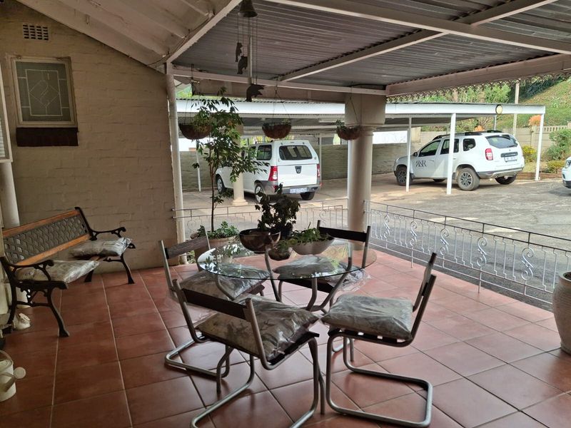 Versatile Family Home with Multiple Income Streams - Photo 4