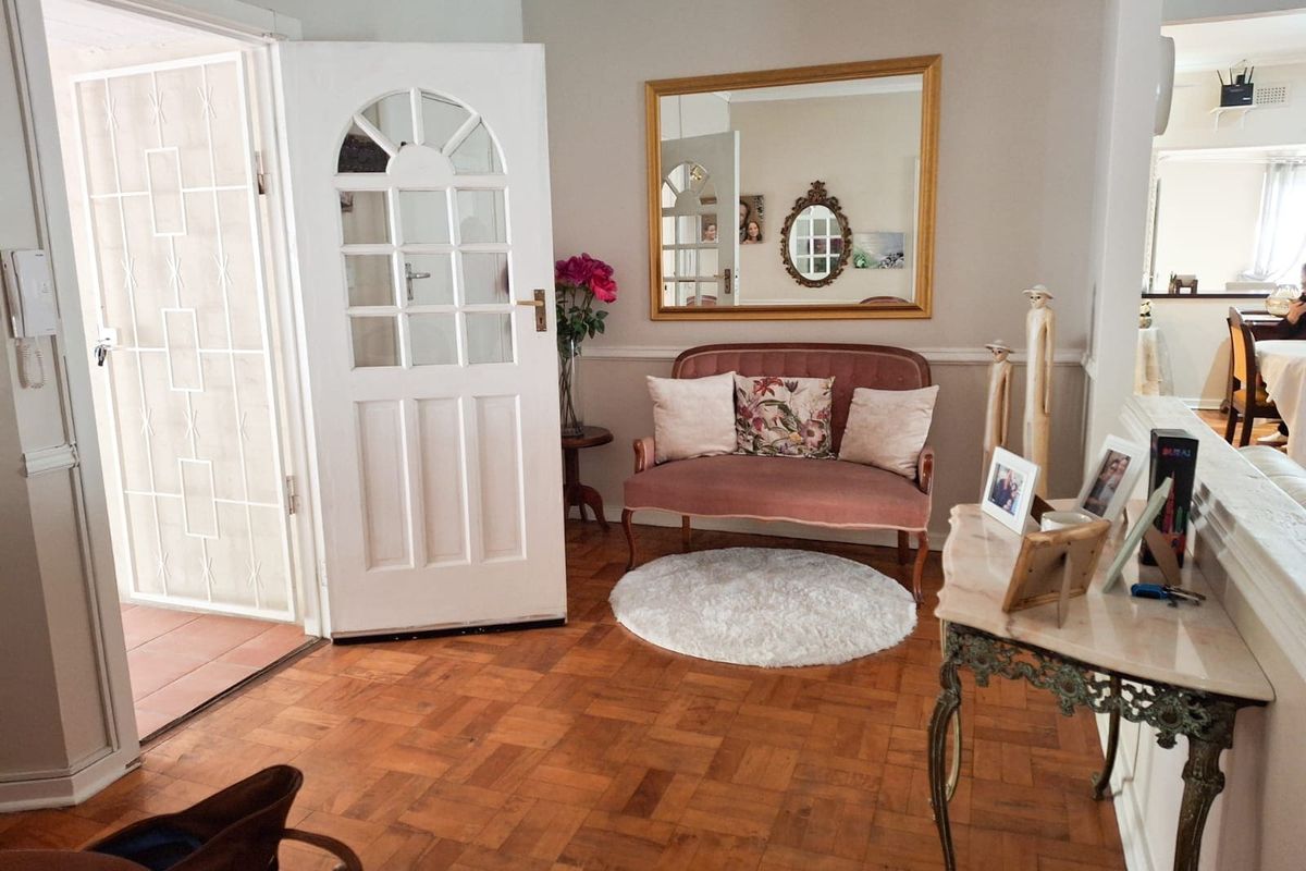 Versatile Family Home with Multiple Income Streams - Photo 5