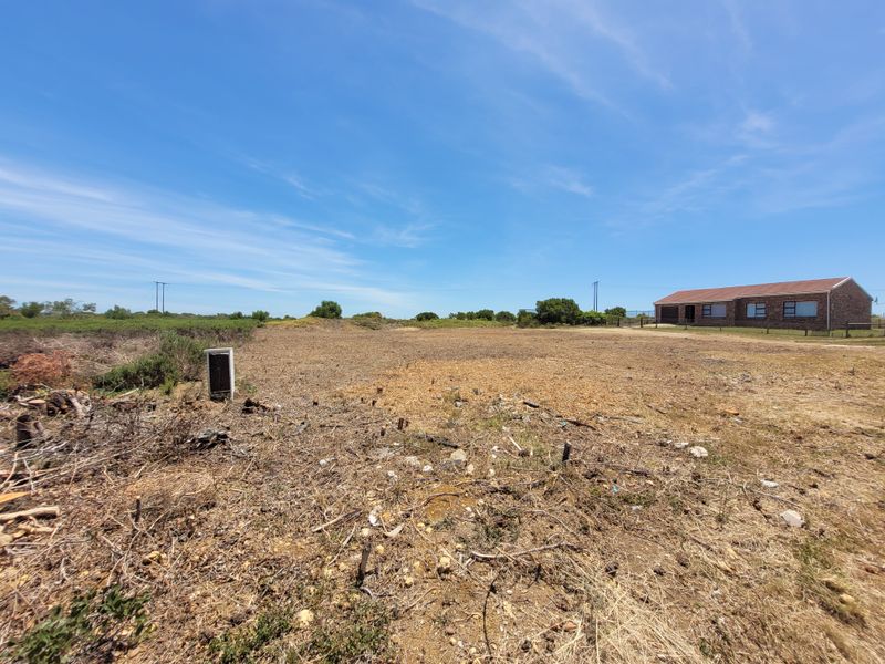 A Blank Canvas at the Sea in C Place, Jeffreys Bay - Photo 3