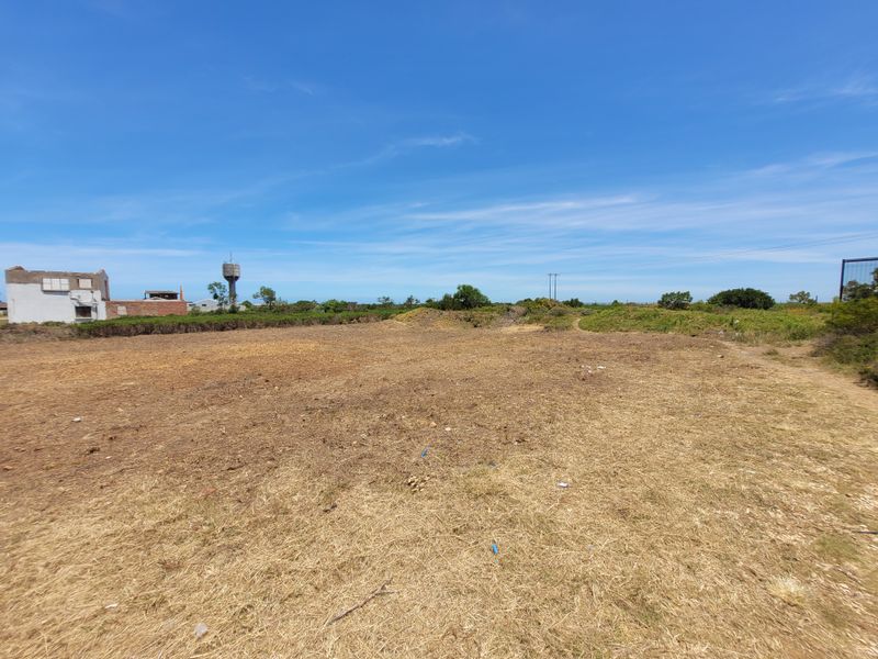 A Blank Canvas at the Sea in C Place, Jeffreys Bay - Photo 7