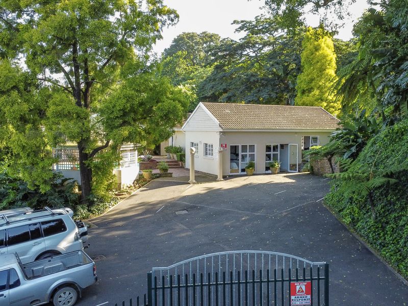 Elegant home with 4 income generating flatlets - Photo 7