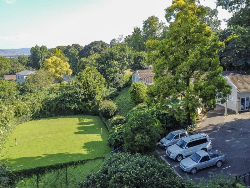 Elegant home with 4 income generating flatlets - Photo 6