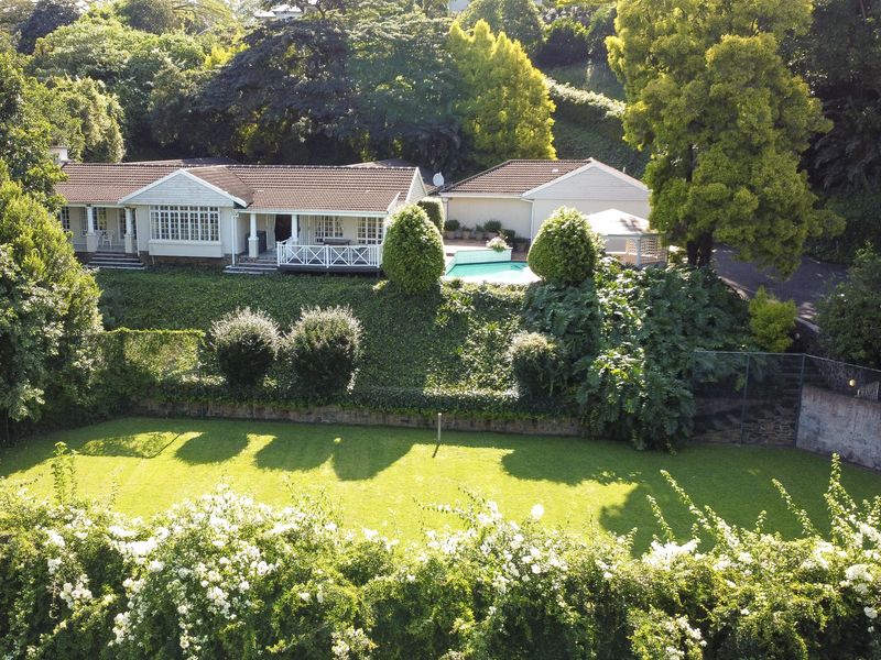 Elegant home with 4 income generating flatlets - Photo 3