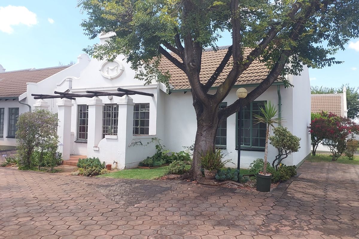 Peacefull and safe. Exclusively for residents 55 or older. Comfortable SIMPLEX - Photo 2