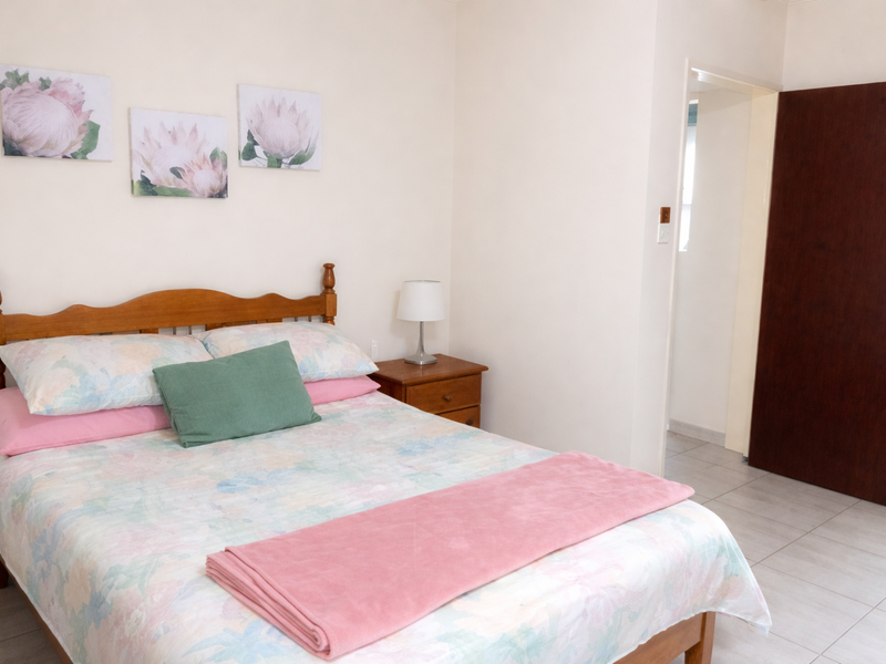 Welcoming Family Home of the Year! - Photo 9