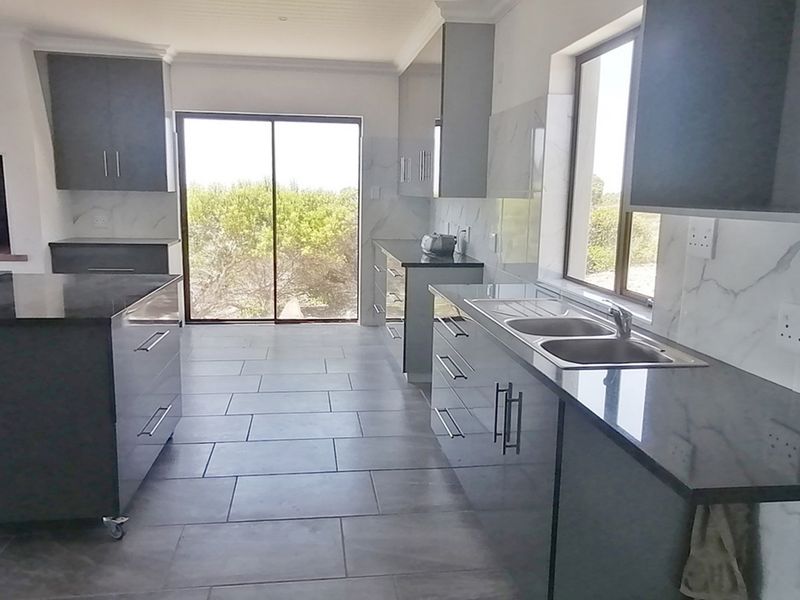 Modern Coastal Dream in a Private Nature Reserve - Photo 10