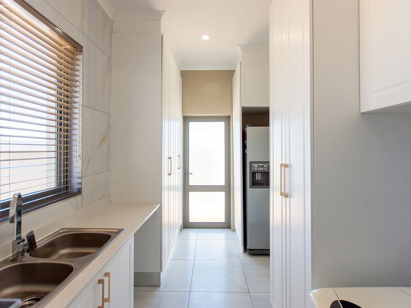 Two-Bedroom Home with Study, Designed for Easy Living - Photo 10