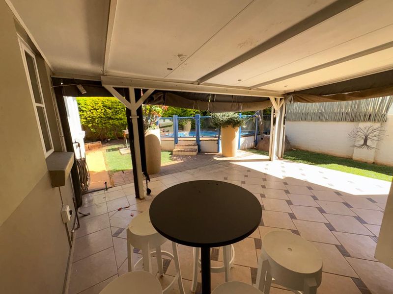 The Ultimate in Comfort and Convenience! - Photo 2