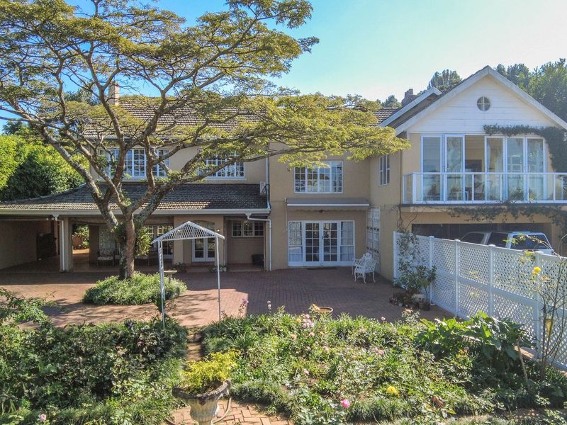 Grand Traditional Home with Breathtaking Views Over Pietermaritzburg – 7 Bedrooms, 6 Bathrooms, Pool - Photo 2