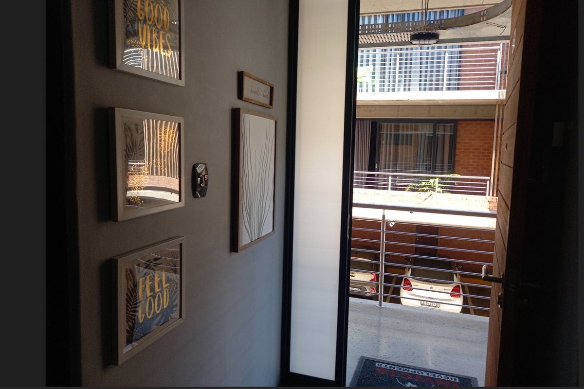 Modern Lock-Up-and-Go Apartment in Prime Menlo Park - Photo 2