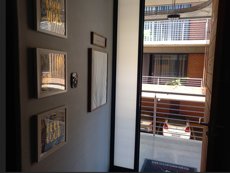 Modern Lock-Up-and-Go Apartment in Prime Menlo Park - Photo 2