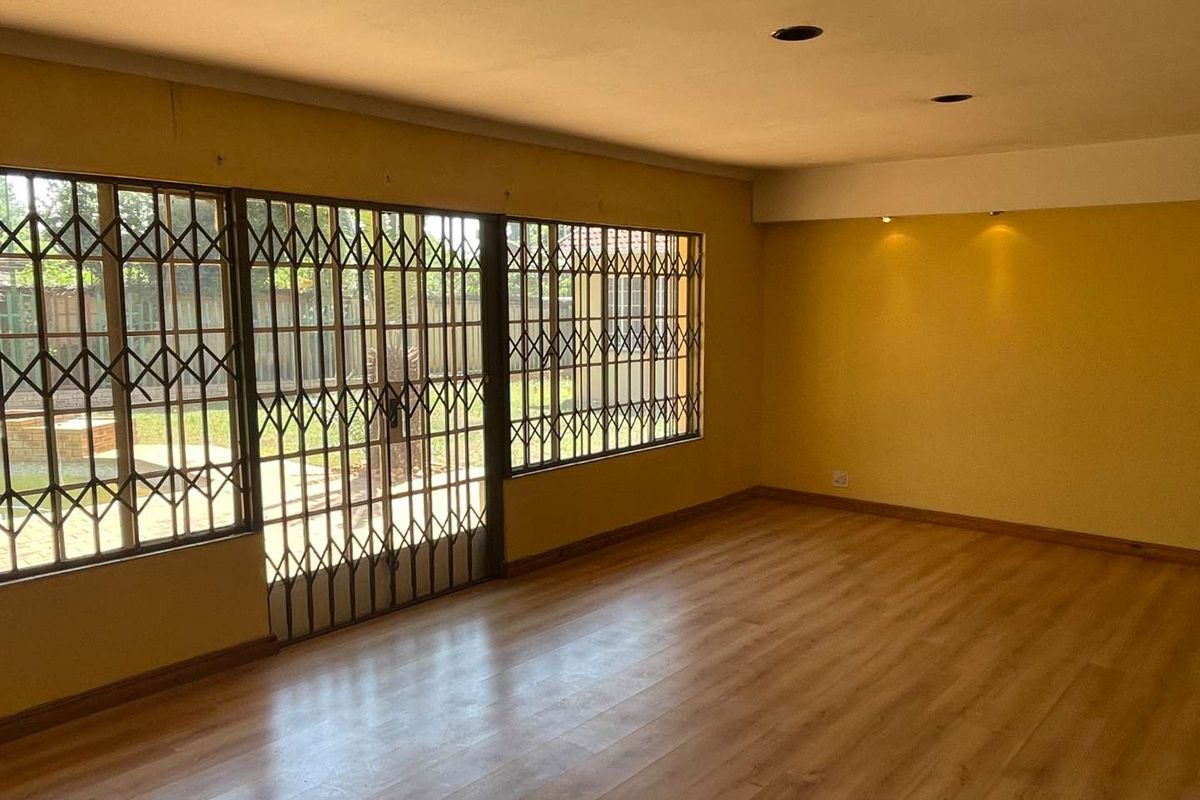 Unlock the Potential in Bedfordview! - Photo 2