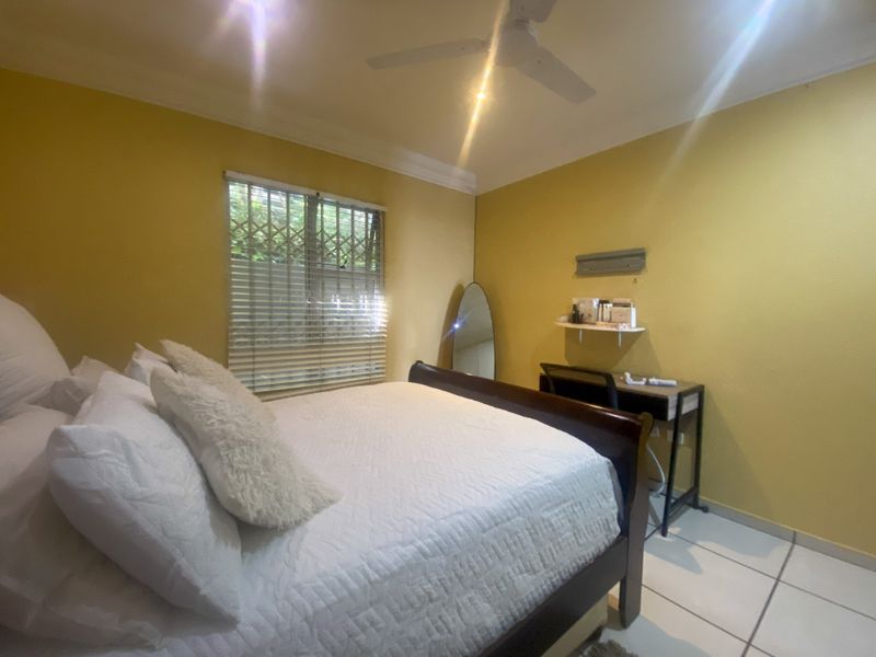 For Sale 1Bedroom Apartment with Spectacular Sea Views - Photo 9