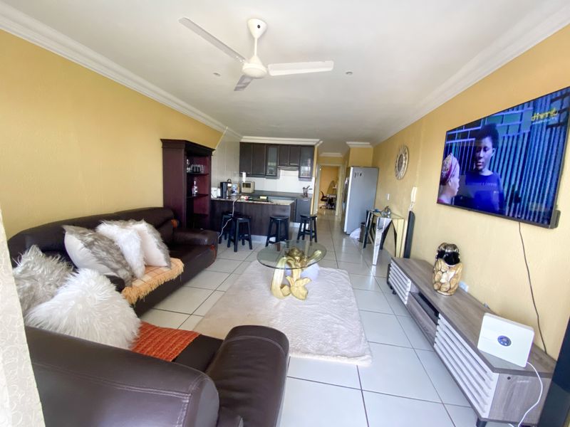 For Sale 1Bedroom Apartment with Spectacular Sea Views - Photo 7