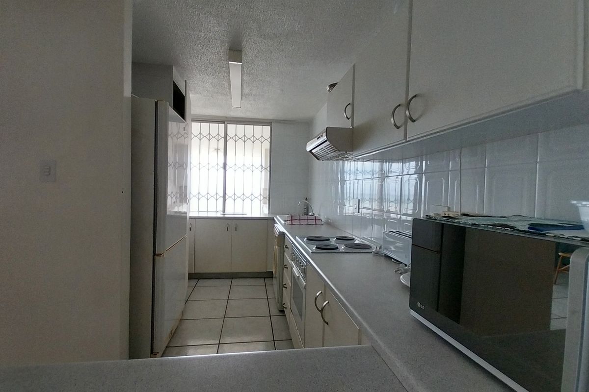 4 Bedroom unit with Spectacular Sea view - Photo 3