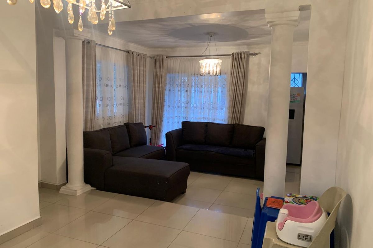 A Spacious 4 Bedroom Sanctuary - Photo 3