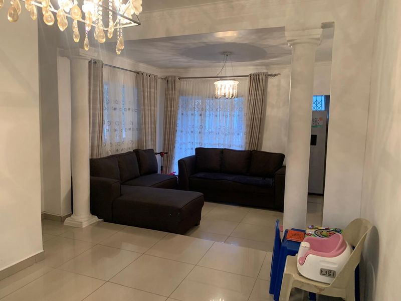 A Spacious 4 Bedroom Sanctuary - Photo 3