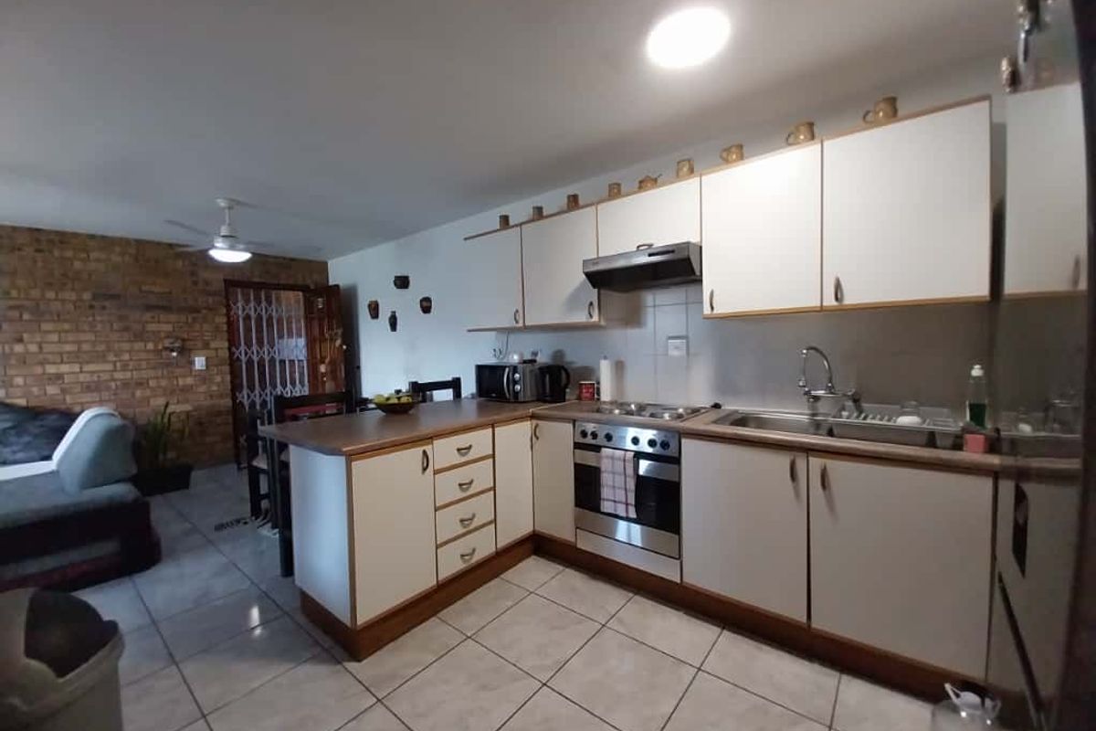 Beachside Bliss in Ramsgate - Photo 4