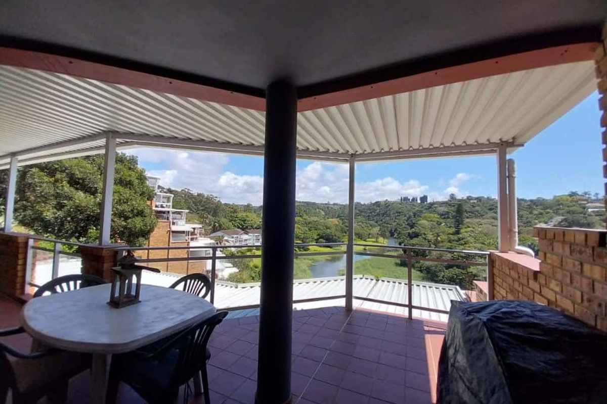 Beachside Bliss in Ramsgate - Photo 2