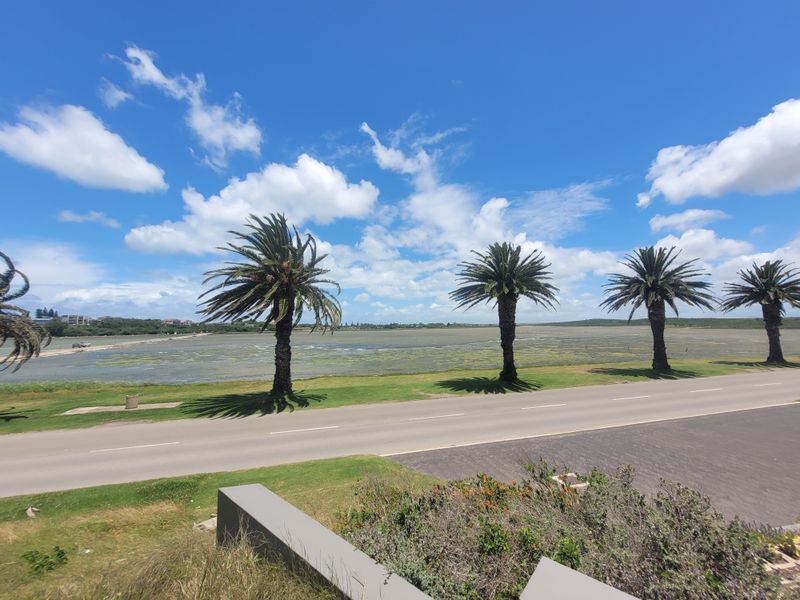 Stand with Awesome Views of Lagoon and Blue Ocean in Aston Bay, Jeffreys Bay - Photo 3