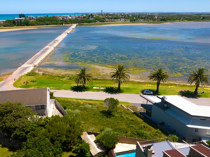 Stand with Awesome Views of Lagoon and Blue Ocean in Aston Bay, Jeffreys Bay - Photo 10