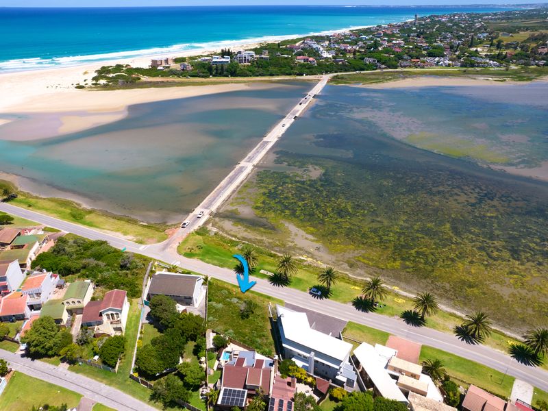 Stand with Awesome Views of Lagoon and Blue Ocean in Aston Bay, Jeffreys Bay - Photo 7