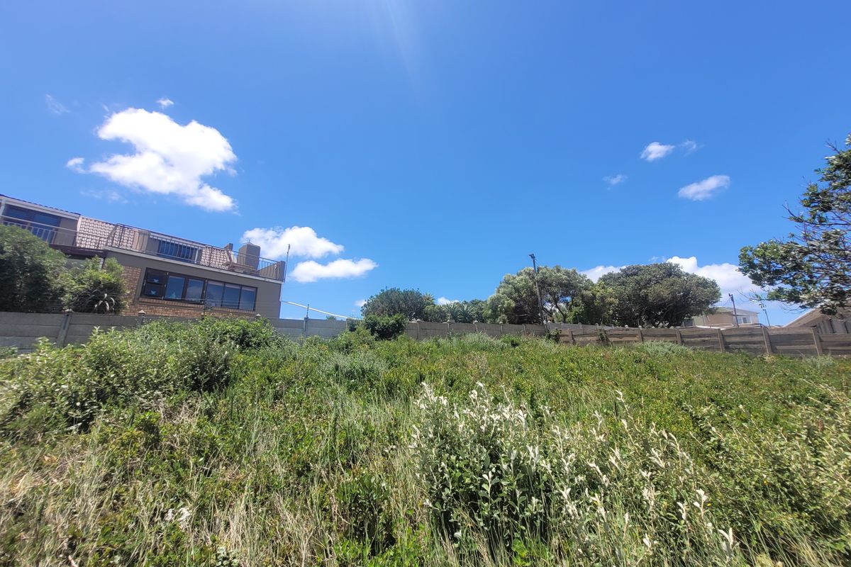 Stand with Awesome Views of Lagoon and Blue Ocean in Aston Bay, Jeffreys Bay - Photo 5