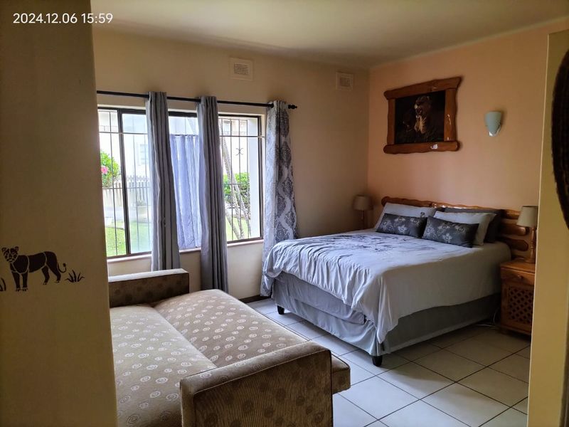 This stylish  ground-floor apartment offers comfortable living in a prime location - Photo 10