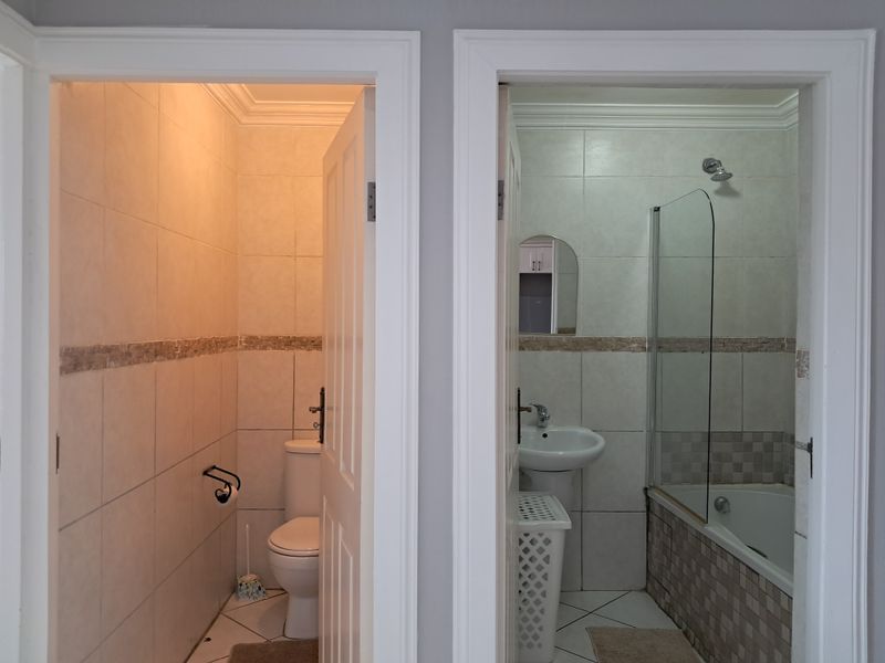 Perfect for coastal living and convenience! - Photo 9