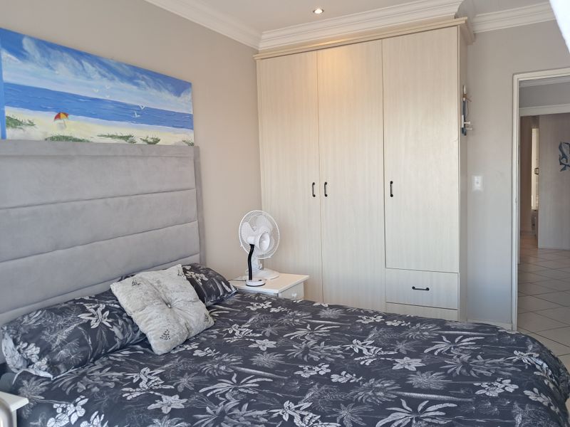 Perfect for coastal living and convenience! - Photo 8