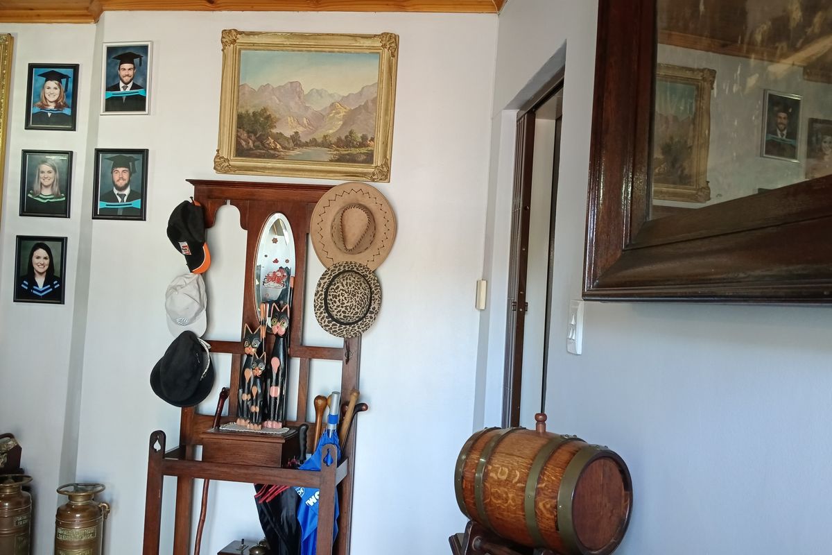 Luxury And Comfort Under One Roof - Photo 3