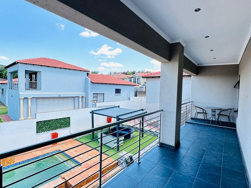 beautiful, neat and classy home - Photo 5