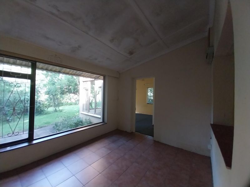 Smallholding for Sale – Peaceful Property with 2 Homes in Shelly Beach - Photo 9