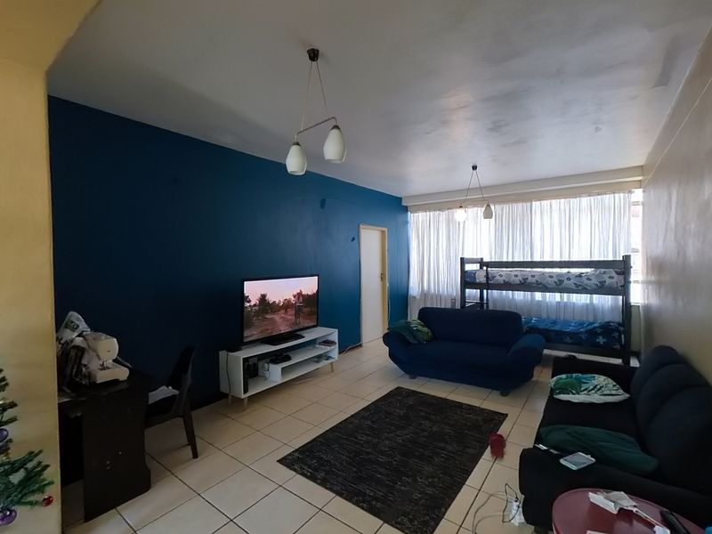 Cozy and secure living in Sunnyside Haven - Photo 3