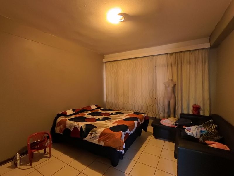 Cozy and secure living in Sunnyside Haven - Photo 9