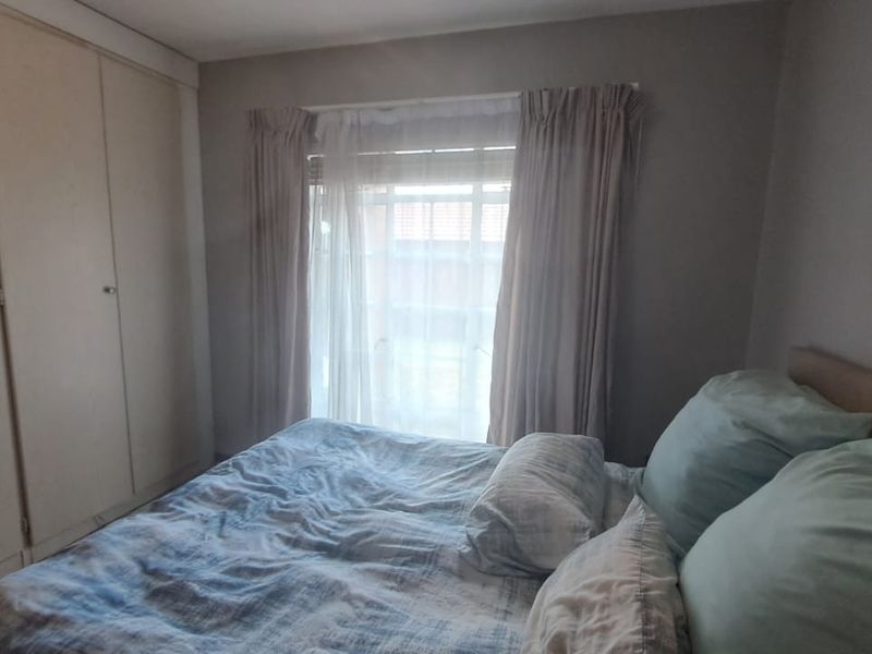 Ground Unit with private garden - Photo 6