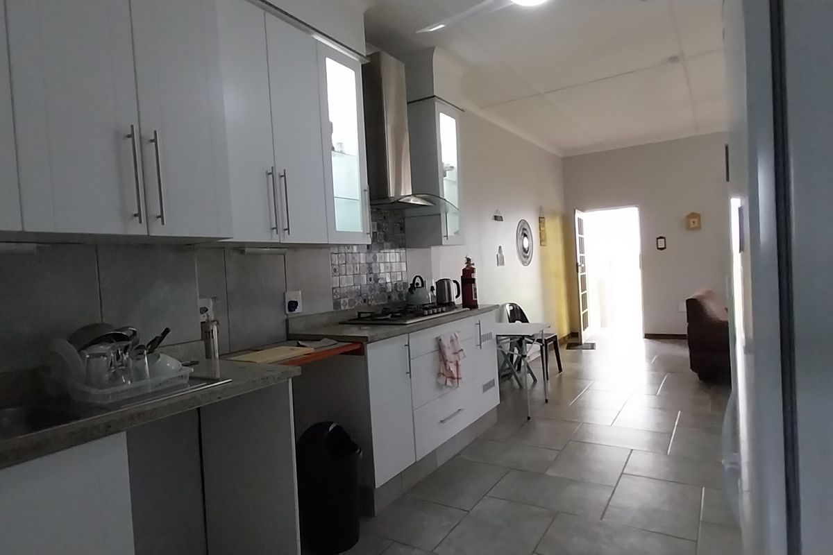 Modern 2 Bedroom unit to rent Manaba - Photo 5